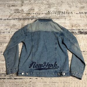Denim jacket with embroidery